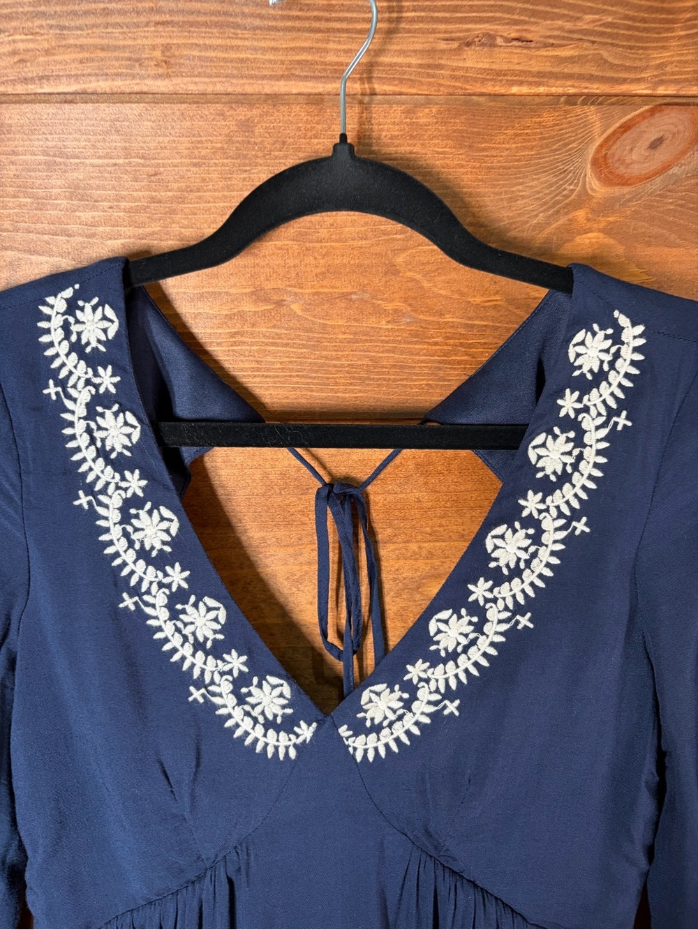 Altar'd State Navy Boho Long Sleeve V-Neck Dress with White Embroidery Small 💕 - Picture 4 of 9